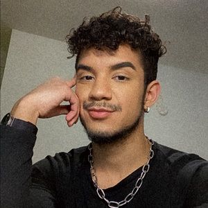 Meet your Posher, Juan